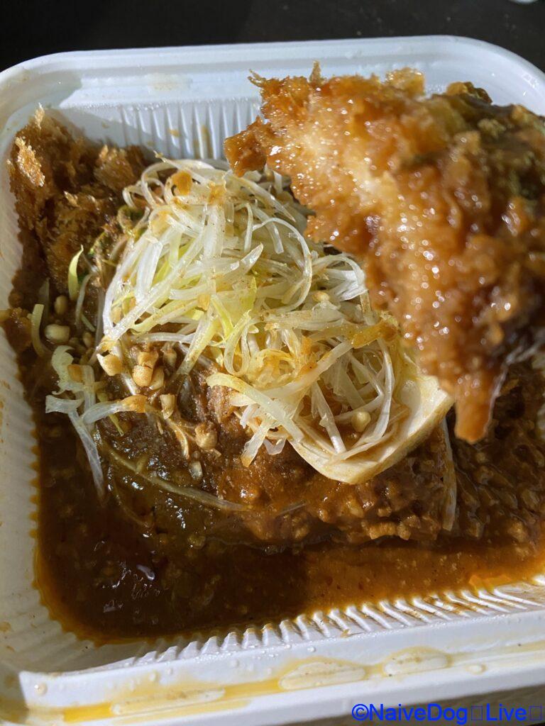 胡麻坦々チキンカツ定食